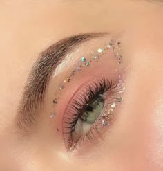 Lollapalooza Makeup, Rhinestone Makeup, Euphoria Makeup, Smink Inspiration, Fancy Makeup