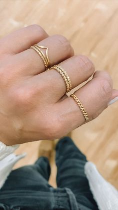 We love this chain ring worn individually for a simple adornment, or stacked for a stronger statement. 1.8mm band width. Available in 14kt Gold Fill. The larger of our two curb chains (smaller is the Stevie chain). Paired on Jess with our Confetti Ring stack, and Valley Trio.All of our jewelry is handmade to order just for you so each piece will be unique and may vary slightly from what is pictured. Due to the handmade nature of our products, items generally ship within 3-5 business days. Cheap Minimalist Chain Ring, Dainty Gold Ring Stack, Simple Ring Stack, Ring Stack Aesthetic, Cute Gold Rings, Schmuck Aesthetic, Simple Gold Rings, Confetti Ring, Chain Ring Gold