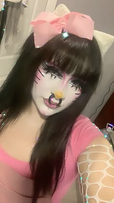 hello kitty makeup from @urpapichulx on x Hello Kitty Makeup Tutorial, Zombie Cat Makeup, Emo Hello Kitty Aesthetic, Hello Kitty Inspired Makeup, Face Paint Makeup Ideas, Halloween Costume Hello Kitty, Arlo Core, Hello Kitty Halloween Makeup, Hello Kitty Eyeliner