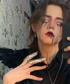 Demon Halloween Costume, Demon Makeup, Demon Costume, Devil Makeup, Angel Halloween Costumes, Angel Makeup, Vampire Bride, Mens Halloween