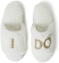 Bride and Bridesmaids matching slippers perfect for bachelorette parties and wedding day Bridal Slippers, Bride Slippers, I Do Crew, Slippers Online, Women Bride, Cute Slippers, White Bride, Slide Slippers, Christmas Scenes