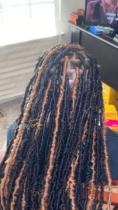 Soft Loc Peek A Boo, Soft Locs Butterfly, Soft Locs Multi Color, Locs With Color In The Back, Soft Locs Different Colors, Butterfly Locs Different Colors, Cute Soft Locs With Color, Soft Locs Black Women With Color, Soft Locs Long With Color