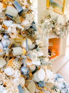 Styling a Dusty Blue Chinoiserie Christmas Tree Blue And White Christmas Tree, Chinoiserie Christmas Tree, Jar Ornaments, Faux Fur Tree Skirt, Chinoiserie Christmas, Fur Tree, Flocked Trees, Blue Chinoiserie, Christmas Picks