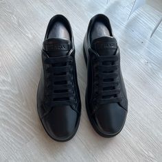 Brand New, Never Worn! Black Prada Sneakers Size 39. 100% Authentic Luxury Black Sneakers With Removable Insole, Prada Sneakers, Shoes Prada, Prada Leather, Prada Shoes, Leather Sneakers, Womens Shoes Sneakers, Prada, Shoes Sneakers