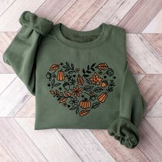 Cottagecore Fall Sweatshirt for Women Vintage Thanksgiving - Etsy Cottagecore Fall, Thanksgiving Sweatshirt, Autumn Sweater, Patch Shirt, Vintage Thanksgiving, Patches Shirt, Heart Sweatshirt, Sweatshirt For Women, Pumpkin Shirt