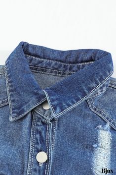 Bjux - Chaqueta vaquera desgastada en tonos contrastados Sleeves Clothing, Distressed Denim Jacket, Denim Jackets, Blue Accents, Fall Autumn, Shoulder Sleeve, Flap Pocket, Distressed Denim, Dark Blue