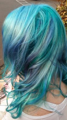 #mermaid #hair #blue Blue And Teal Hair Ombre, Red Hair Bob, Strawberry Blonde Hair Color Ideas, Blonde With Red, Blue Mermaid Hair, Hair Color For Morena Skin, Hair Color For Morena, Ocean Hair, Mermaid Hair Color