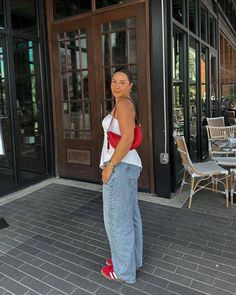 Red Sneakers Outfit Women Summer, Aesthetic Samba Outfit, Blush Pink Shoes Outfit, Red Shoe Aesthetic, Red Sambas Adidas Outfit Summer, Red Adidas Samba Outfit, Red Campus Outfit, Adidas Samba Red Outfit