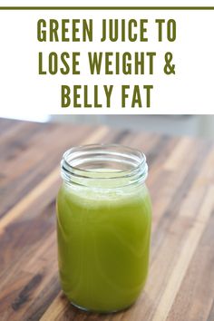 Looking for the best green juice to lose that unwanted belly fat? Try this DELICIOUS green juice thats ready in 5 minutes! Loose Weight Juices, Losing Weight With Juicing, Juice To Lose Belly, Detox Juice Recipes Lose Belly, Juicing Recipes For Health Lose Belly, Cleansing Soup, Best Green Juice, Lower Stomach Fat