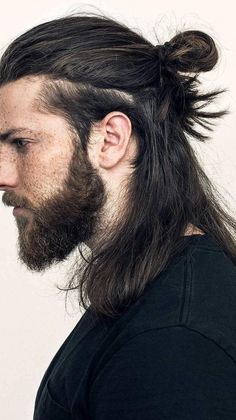 Widows Peak Hairstyles, Mens Medium Length Hairstyles, Man Bun Hairstyles, Widow's Peak, Long Hair On Top, Men's Long Hairstyles, Hair Knot, Hair Guide, Mens Braids Hairstyles