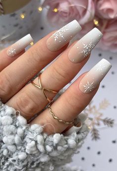 NEW CHRISTMIS NAILS, CHRISTMIS NAILS 2023 Matte White Christmas Nails, White Nude Christmas Nails, Matte Snowflake Nails, Ombré Holiday Nails, Ombre Snowflake Nails Winter, Dipped Nails Ombre, White Glitter Snowflake Nails, Airbrush Christmas Nails, 3d Snowflake Nails