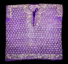 Parsi Jhabla or Jhablo (Blouse) From Surat Gujarat India. The 'four over, under one satin weave is embroidered with Brids and Flowers Jaal design.This kind of Jhabla's were embroidered by Chinese artisans in the town of Surat in Gujarat for the Parsi women of that region.The Parsi's are a Zoroastrian community in the Indian subcontinent. They are non Muslim Persians that were driven away from Iran when it became Islamic.Its size is 53cmX53cm.(DSL05450). Embroidered Purple Traditional Wear For Ceremonial Use, Ceremonial Embroidered Silk Kurta, Ceremonial Silk Embroidered Kurta, Silk Traditional Wear With Intricate Embroidery For Celebrations, Ceremonial Purple Silk Traditional Wear, Ceremonial Silk Traditional Wear With Intricate Embroidery, Ceremonial Silk Kurta For Festivals, Ceremonial Silk Traditional Wear With Embroidery, Embroidered Purple Blouse Piece For Celebration