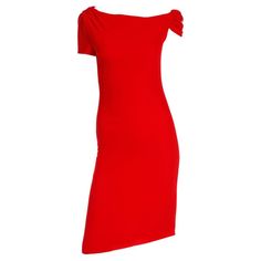 Check out this item from 1stdibs! Valentino Garavani 2000s Red Silk Crepe Asymmetrical Sleeve Day or Evening Dress: https://www.1stdibs.com/id-v_18323982 Valentino Red, Vintage Valentino, Valentino Dress, Evening Dresses With Sleeves, Love Vintage, Red Silk, Red Valentino, Silk Crepe, Shades Of Red