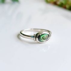 ~Genuine Abalone Sterling Silver Ring~ Top Of Ring Height: 9.2mm X 6.2mm Band Width: 1.9mm Center Stone Size: 7.3mm X 4.2mm Stone Shape: Oval Genuine Abalone Total Number Of Stones: 1 Metal: 925 Sterling Silver Finish: High Polish 925 Stamped K E E P I N T O U Ch Https://Instagram.Com/Emmaverajewelry Https://Www.Facebook.Com/Emmaveradesign Thank You For Visiting My Shop Soldered Rings, Abalone Ring, Sophisticated Jewelry, Gemstone Ring Silver, Silver Rings With Stones, Ring Minimalist, Nature Inspired Jewelry, Minimalist Ring, Jewelry Outfit