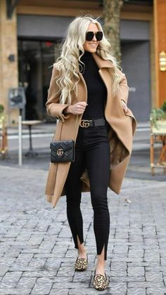 Mode Over 50, Vinter Mode Outfits, Winter Fashion Trends, Fall Fashion Coats, Fashion Blogger Outfit, Blogger Outfits, Causal Outfits, Fashion Trends Winter, Fashion Blogger Style