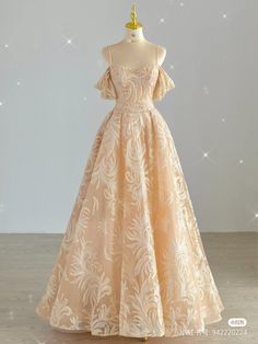 Poofy Dress, Royal Dresses, Prom Dress Inspiration, Fantasy Gowns, Pretty Prom Dresses, Fairytale Dress, Beauty Dress, Glam Dresses, Fancy Outfits