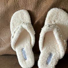 Brand New Slippers Received As A Gift Unfortunately They Are To Small For Me Shoes Slippers, White Cream, Cream White, Slippers, Women Shoes, Brand New, Cream, Women Shopping, Gifts