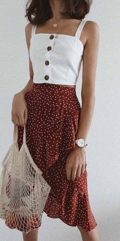 70s Outfit Inspiration Women, Relaxed Midi Dress, Fall Chic Style, 2023 High Fashion Trends, Whimsical Summer Dress, French Quarter Outfit, Cute California Outfits, Cottage Core Summer Outfits Casual, Girly Classy Outfits