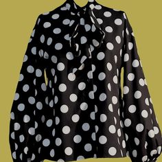 Mod Retro 60s-Style Bishop Sleeve Button Up  Polka Dot Tie Blouse  * size small excellent condition Bust 39.8"  Length 25.6"  Sleeve length 21.7" USA size S Retro Black And White, Polka Dot Tie, 60s Style, Retro 60s, Bishop Sleeve, Tie Blouse, 60s Fashion, Polka Dot, Blouses For Women