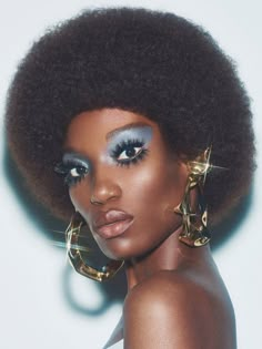 Afro Disco 70s, Disco Makeup Black Women, Disco Diva Makeup, 70s Disco Party Makeup, Editorial Hair Black Model, 80s Makeup Black Women, 70s Makeup Black Women