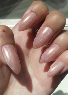 Holographic Pink Stiletto Nails Pink Stiletto Nails, Rose Gold Nail Art, Almond Acrylic, Gold Nail Art, Amazing Nails, Matte Nails Design, Rose Gold Nails, Coffin Nails Long, Acrylic Nail Art