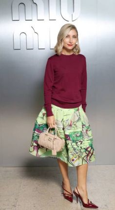 Jenny Walton Street Style, Colorblock Fashion, Jenny Walton, Skirts Style, Fashion Book, Advanced Style, Skirt And Blouse, Fall Fashion Outfits, Winter 2024