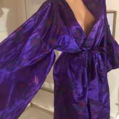 Purple Japanese Kimono Geisha Style Pretty Vibrant Purple Robe Great For After Shower Pj Cover Up Wraps Around Waist Reallt Beautiful There Is No Markings Of Fabric Content Or Sizing Has The Slits Under The Armpit And Dangles Purple Kimono Traditional, Kimono Geisha, Purple Kimono, Kimono Traditional, The Slits, Kimono Japan, Vibrant Purple, Sleepwear Robe, Japanese Kimono