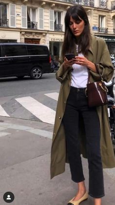 Mom Inspo, White Outfits For Women, Thanksgiving Outfit Ideas, Fest Outfits, Paris Mode, Winter Capsule Wardrobe, Populaire Outfits, Mode Casual, Stil Inspiration