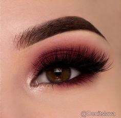 Eyeliner Smokey, Maroon Makeup, Black Eyeliner Makeup, Make Up Diy, Makeup Cantik, Membentuk Alis, Red Eye Makeup