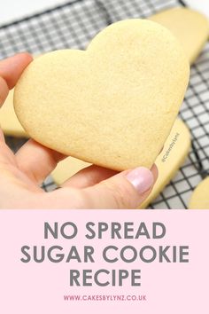 No Spread Sugar Cookie Recipe - Sugar Biscuit Recipe Fondant Iced Biscuits, Fondant Cookies Recipe, Recipe For Cookies To Decorate, Iced Biscuits Recipe, How To Decorate Biscuits, Cookie With Fondant, How To Make Fondant Cookies, Fondant Topped Cookies, Icing Sugar Cookies Recipe