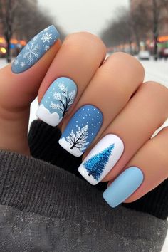 Blue Christmas Nail Ideas, Christmas Nails Blue, Sparkly Nail Designs, Penguin Nails, Blue Christmas Nails, Berry Nails, Christmas Nail Ideas, Green Nail Art, Baby Blue Nails