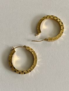 "Unique chiseled etched design modern 1980s Estate era 14k yellow gold hoop earrings! This fabulous pair are door knocker style, and secure with classic latch back earring closures. These hoops are comfortably lightweight, and have a unique modern style. A beautiful pair of fine jewelry from the 1980s! ERA - Circa 1980s / Modern METAL / MATERIAL - 14k yellow gold MARKINGS / HISTORY - Earrings are marked OR \"14kt\" CONDITION - Good condition. Age appropriate patina & wear remains. Amazing mo Vintage Gold Plated Hoop Jewelry, Vintage Tarnish-resistant Hoop Jewelry, Retro Small Hoop Gold Jewelry, Vintage Gold Diamond Cut Earrings, Retro Gold Small Hoop Jewelry, Vintage Small Hoop Tarnish Resistant Jewelry, Vintage Tarnish Resistant Hoop Earrings, Gold Retro Hoop Jewelry, Retro Gold Hoop Jewelry