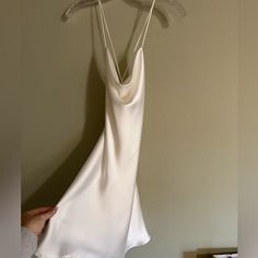 Never Worn It And It Is In Perfect Condition, Brand New Zara Mini Dress, Zara Mini, Zara White, Zara Dresses, Dress Brands, Color White, Zara, Mini Dress, Brand New