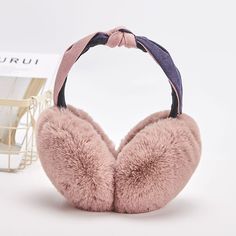 Origin: CN(Origin)Pattern Type: PatchworkDepartment Name: AdultGender: WOMENMaterial: Faux FurStyle: NoveltyItem Type: EarmuffsModel Number: Warm Plush EarmuffsFeatures1: FoldableFeatures2: adjustable sizeFunction1: Windproof earmuffsFunction 2: Cold and frost protectionMaterial: Imitation rabbit fur Trendy Winter Headband, Adjustable Pink Winter Headband, Earmuffs Fashion, Pink China, Winter Outdoor Activities, Skeleton Watches, Ear Muffs, Beaded Curtains, Winter Girls