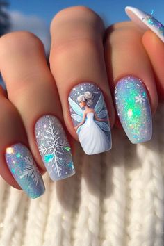 Festival Nails Ideas, White Christmas Nail Ideas, White Christmas Nail Designs, White Christmas Nails, Holiday Nails Winter, Angel Nails, Glitter Accent Nails, Christmas Nail Ideas, December Nails