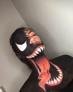 Venom Halloween Makeup, Horror Makeup Looks, Halloween Makeup Horror, Venom Makeup, Halloween Backgrounds Wallpapers, Halloween Nails 2022, Wallpapers Halloween, Creative Halloween Makeup, Drawing Halloween