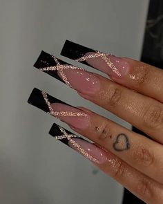 Winter Nails 2023, Spring Nail Design, Tapered Square Nails, Black Acrylic Nails, Glittery Nails, Long Acrylic Nail Designs, Long Acrylic Nails Coffin, Acrylic Nails Coffin Pink