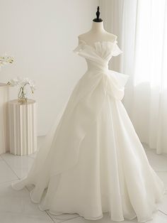 Light Wedding Dresses, 2nd Wedding Dresses, Off Shoulder Wedding Dress, White Bridal Dresses, Strapless Prom Dresses, Spaghetti Strap Prom Dress, Chiffon Wedding Dress, Black Party Dresses, Wedding Dresses Strapless