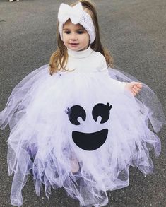 Ghost Tulle Costume, Toddler Ghost Costume Girl Diy, Girly Ghost Costume, Ghost Princess Costume, Baby Girl Ghost Costume, Halloween Costumes 3 Year Girl, Diy Toddler Ghost Costume Girl, Kids Ghost Costume Girl, Toddler Ghost Costume Girl