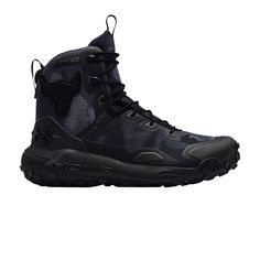 Find UNDER ARMOUR Project Rock X Hovr Dawn Boot on Editorialist. Project Rock x HOVR Dawn Boot 'Black' Under Armour Boots, Armour Boots, Training Gear, Tactical Boots, Unisex Shoes, Cool Boots, Designer Boots, Boots Black, Boys Shoes