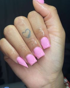 Outline Nails Short, Braider Nails Ideas Short, Braiders Nails Set, Braider Nails Ideas, Braider Nails Set, Simple Spring Nail Ideas