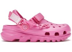 Crocs Sneakers, Crocs Fashion, Diy Sneakers, Bling Shirts, Pretty Shoes Sneakers, Fashion Business Casual, Post Malone, Casual Sport Shoes, Pink Shoes