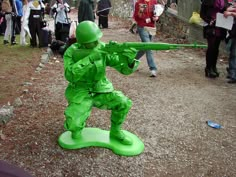 cosplay Army Men Costume, Best Costume Ever, Best Cosplay Ever, Green Army Men, Amazing Halloween Costumes, Halloween Costumes To Make, Diy Halloween Costume