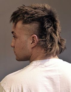 Euro Haircut Men, Edgy Haircuts Men, Side Mullet, Shaved Mullet, Mullet Shaved Sides, Short Hairstyles For Older Men, Mohican Hairstyle, Skater Mullet