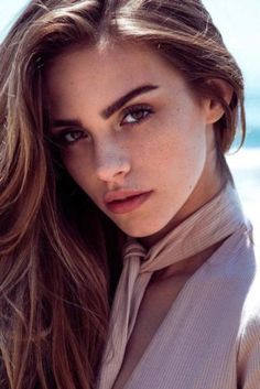 awesome 27 Not Boring Natural Makeup Ideas Your Boyfriend Will Love Best Natural Makeup, Organic Makeup, Barbara Palvin, Natural Makeup Looks, Rupaul, Natural Cosmetics, Makeup For Brown Eyes