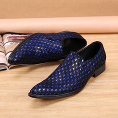 Sparkling Print Leather Men Shoes Pointed Toe Men Dress Shoes Big Size Formal Oxford Shoes blue-38 High Heel Oxfords, Blue Dress Shoes, Cowboy Shoes, Men Dress Shoes, Pointy Toe Shoes, Shoes Big, Velvet Loafers, Fashionable Shoes, Formal Loafers