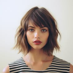 The Bob Revolution: Styling the Classic Cut for 2024 Womens Haircut With Bangs, Bangs With Short Bob, Bad Short Haircut, Medium Bob Haircut With Bangs, Bang Haircut Ideas, Bangs And Bob, Modern Bangs, Bang Haircut, Bangs Haircut Ideas