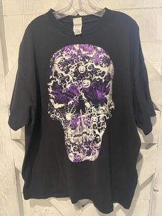 Cute vintage tee with lots of Halloween details. Bright purple and white!  2xl Purple Halloween Graphic Tee T-shirt, Purple Halloween T-shirt For Streetwear, Purple Short Sleeve T-shirt For Halloween, Vintage White Christmas, Christmas Vest, Skull Pumpkin, Christmas Cardigan, Vintage Christmas Tree, Bright Purple