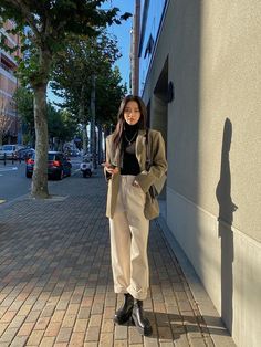 Belt Jacket, Mode Ulzzang, K Fashion, Elegante Casual, Korean Girl Fashion, Inspired Outfits, Korean Street Fashion