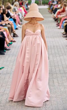 Spring 2023 Ready To Wear, 2023 Ready To Wear Collection, Adam Lippes, 2023 Ready To Wear, Spring 2023, Bridal Looks, Runway Fashion, The Fashion, Search Engine